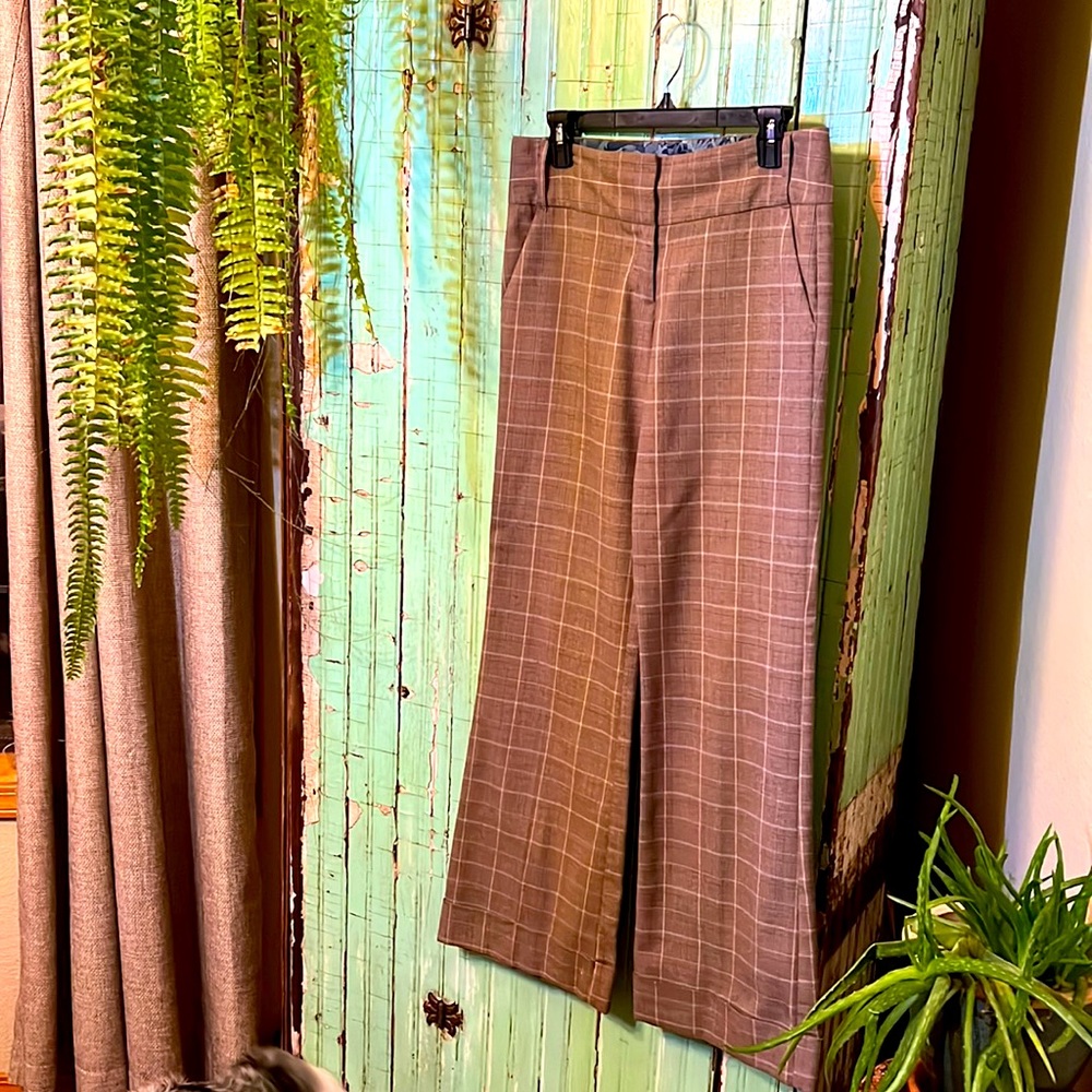 Comfy, stylish Studio Y trouser pants with belt loops and cuffs.